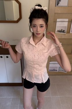 American Vintage Women's Slim Fit Polka Dot Shirt with Lapel, Regular Shoulder, Retro Style, Perfect for Casual or Y2K Outfits