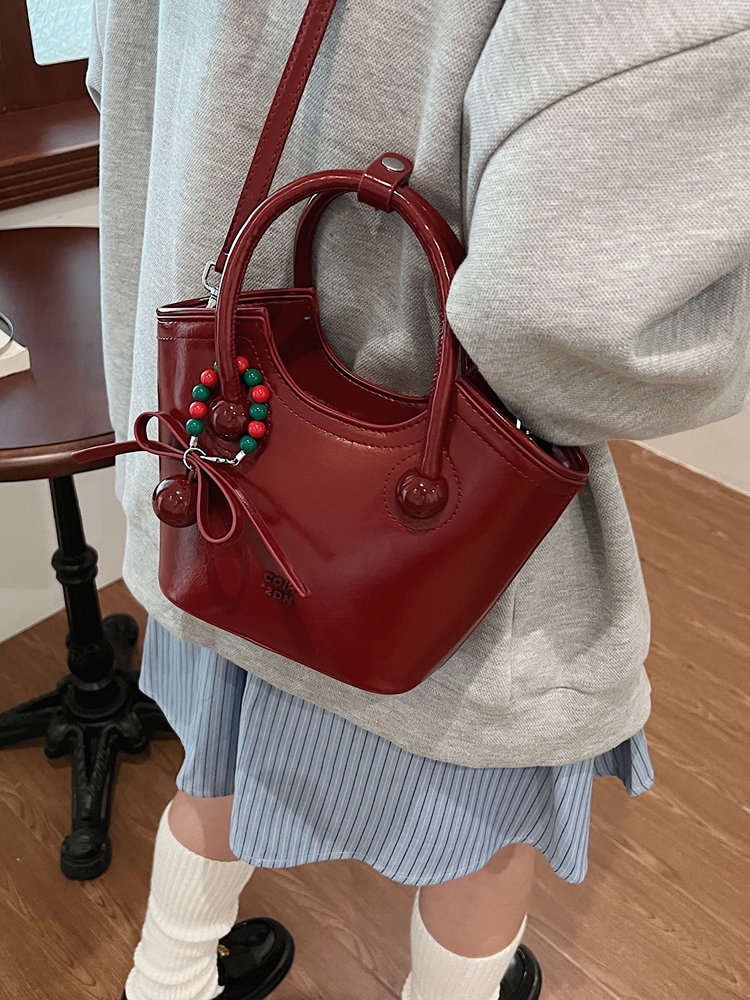 Ankara Red Diagonal Crossbody Tote Water Bucket Bag - Bridesmaid Gift, Wedding Bag for Women, 2025 New Style Ankara Red Diagonal Crossbody Tote Water Bucket Bag - Bridesmaid Gift, Wedding Bag for Women, 2025 New Style