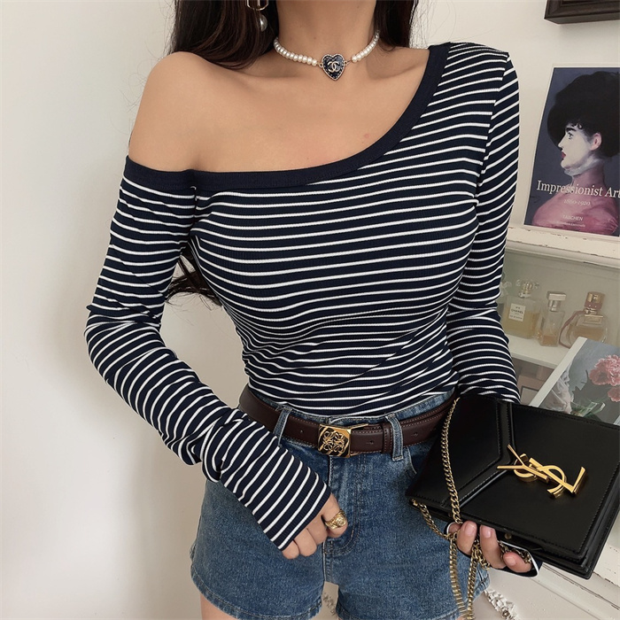 Asymmetrical Off-Shoulder Striped Slim-Fit Long Sleeve T-Shirt - Custom-Made Autumn/Winter 2024 Sexy Layering Top Asymmetrical Off-Shoulder Striped Slim-Fit Long Sleeve T-Shirt - Custom-Made Autumn/Winter 2024 Sexy Layering Top