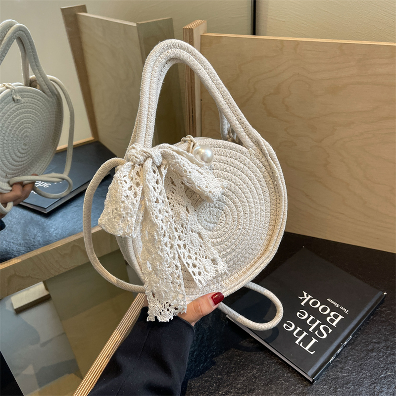 Autumn 2025 Woven Beach Tote Bag for Women, Straw Handbag, Perfect for Seaside and Vacation Getaways Autumn 2025 Woven Beach Tote Bag for Women, Straw Handbag, Perfect for Seaside and Vacation Getaways