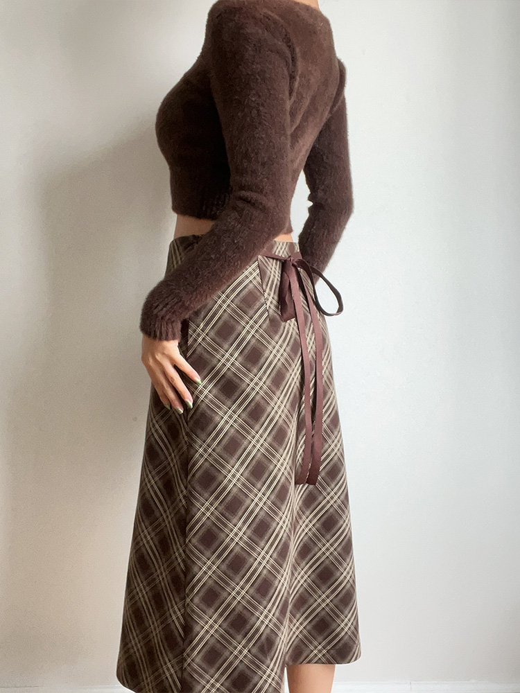 Autumn Winter Retro Plaid High Waist Brown Checkered Midi Skirt with Bow Tie - Cute Long Skirt for Y2K and Vintage Style Autumn Winter Retro Plaid High Waist Brown Checkered Midi Skirt with Bow Tie - Cute Long Skirt for Y2K and Vintage Style