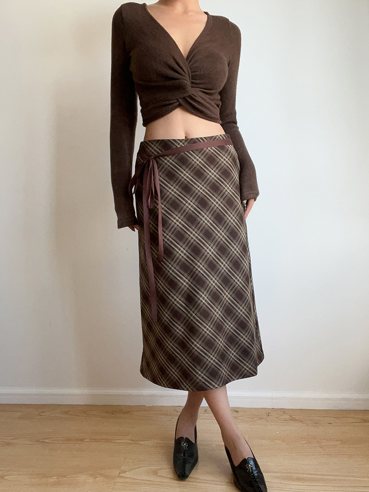 Autumn Winter Retro Plaid High Waist Brown Checkered Midi Skirt with Bow Tie - Cute Long Skirt for Y2K and Vintage Style Autumn Winter Retro Plaid High Waist Brown Checkered Midi Skirt with Bow Tie - Cute Long Skirt for Y2K and Vintage Style