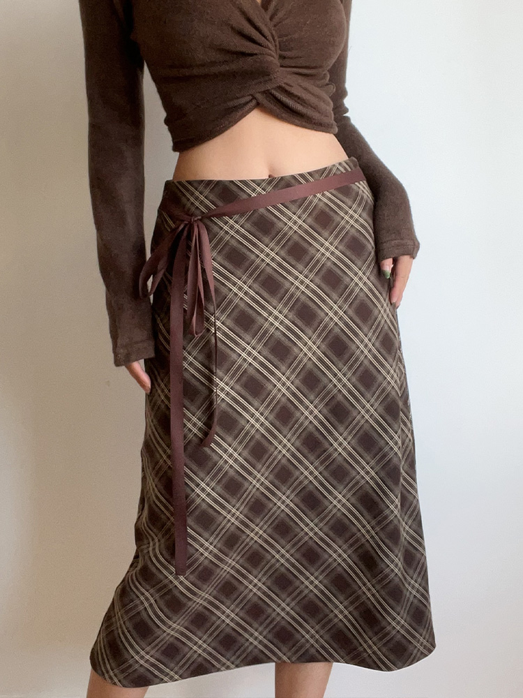 Autumn Winter Retro Plaid High Waist Brown Checkered Midi Skirt with Bow Tie - Cute Long Skirt for Y2K and Vintage Style Autumn Winter Retro Plaid High Waist Brown Checkered Midi Skirt with Bow Tie - Cute Long Skirt for Y2K and Vintage Style