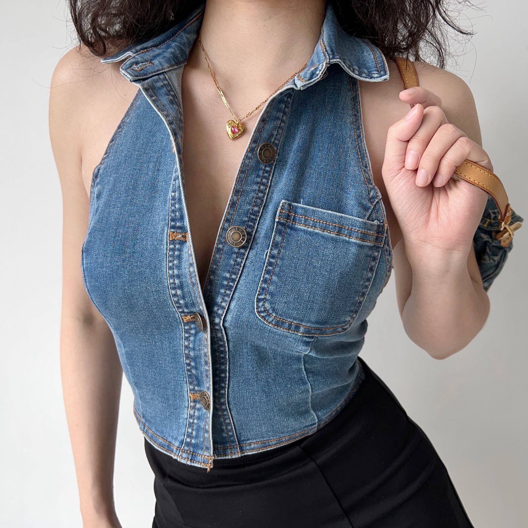 Backless Halter Denim Vest - Retro European American Style Women's Short Top, Sexy Lapel Outerwear for Trendy Looks Backless Halter Denim Vest - Retro European American Style Women's Short Top, Sexy Lapel Outerwear for Trendy Looks