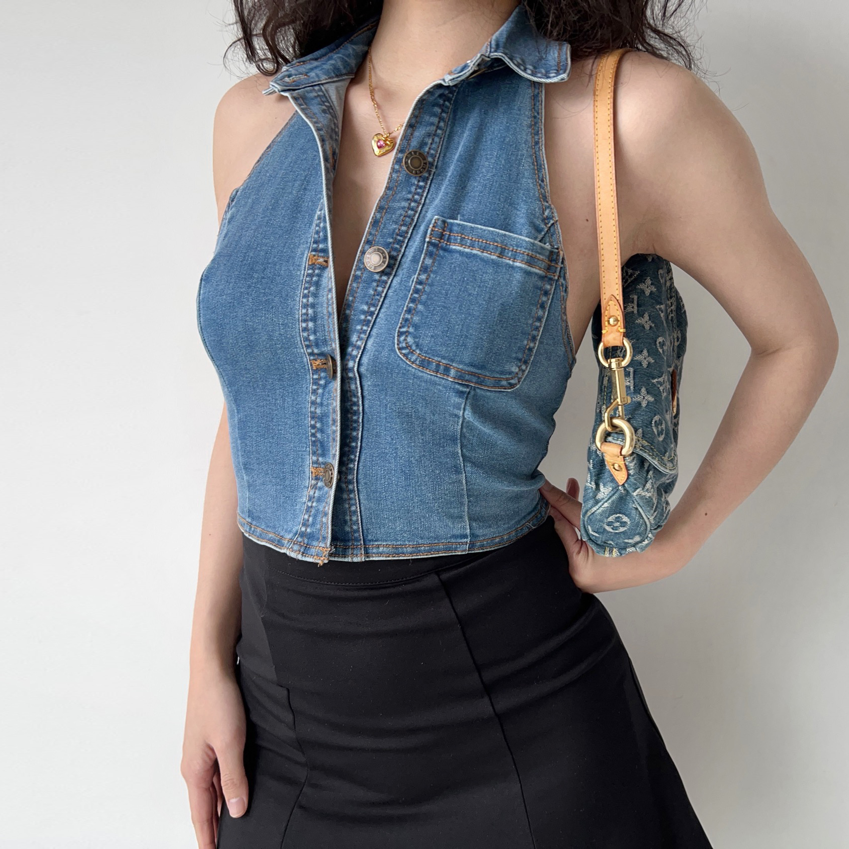 Backless Halter Denim Vest - Retro European American Style Women's Short Top, Sexy Lapel Outerwear for Trendy Looks Backless Halter Denim Vest - Retro European American Style Women's Short Top, Sexy Lapel Outerwear for Trendy Looks