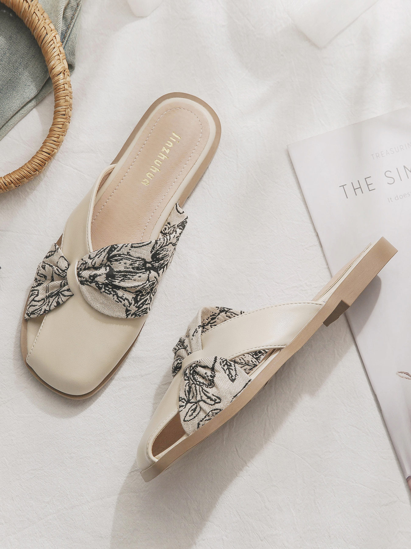 Backless Sheepskin Slip-On Flat Slippers for Women - French Style Pointed Toe Summer Footwear Backless Sheepskin Slip-On Flat Slippers for Women - French Style Pointed Toe Summer Footwear