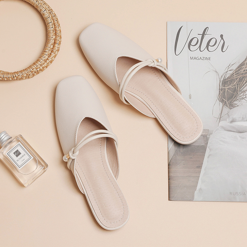 Backless Sheepskin Summer Slippers for Women - Flat Outdoor Loafers with Round Toe Design - Trendy Casual Footwear Backless Sheepskin Summer Slippers for Women - Flat Outdoor Loafers with Round Toe Design - Trendy Casual Footwear