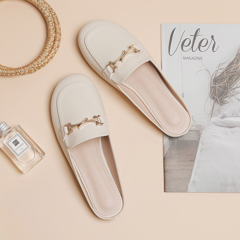 Backless Sheepskin Summer Slippers for Women - Flat Outdoor Loafers with Round Toe Design - Trendy Casual Footwear Backless Sheepskin Summer Slippers for Women - Flat Outdoor Loafers with Round Toe Design - Trendy Casual Footwear