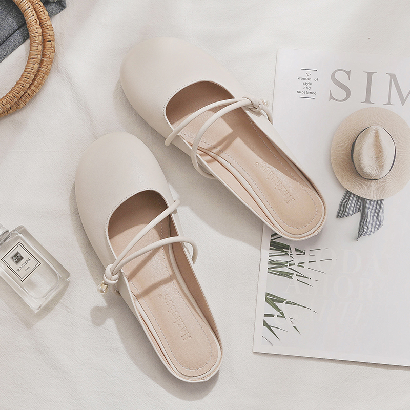 Backless Sheepskin Summer Slippers for Women - Flat Outdoor Loafers with Round Toe Design - Trendy Casual Footwear Backless Sheepskin Summer Slippers for Women - Flat Outdoor Loafers with Round Toe Design - Trendy Casual Footwear