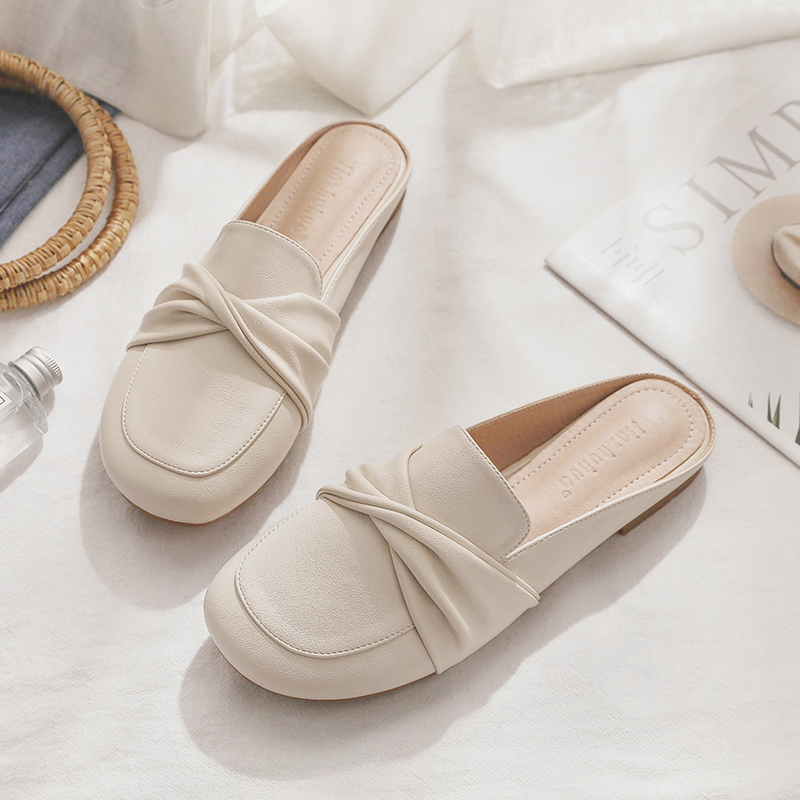 Backless Sheepskin Summer Slippers for Women - Flat Outdoor Loafers with Round Toe Design - Trendy Casual Footwear Backless Sheepskin Summer Slippers for Women - Flat Outdoor Loafers with Round Toe Design - Trendy Casual Footwear