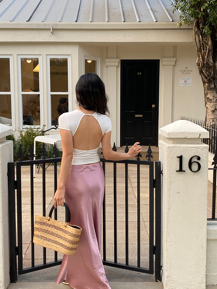 Backless Short Sleeve T-Shirt for Women, Slim Fit Round Neck Top with Chest Pad, French Style Sexy 90s Look Backless Short Sleeve T-Shirt for Women, Slim Fit Round Neck Top with Chest Pad, French Style Sexy 90s Look