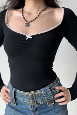 Ballet-Inspired Long Sleeve T-Shirt for Women with Lace Edges and Bow Detail - Chic Slim Fit Top for Spicy Y2K Style