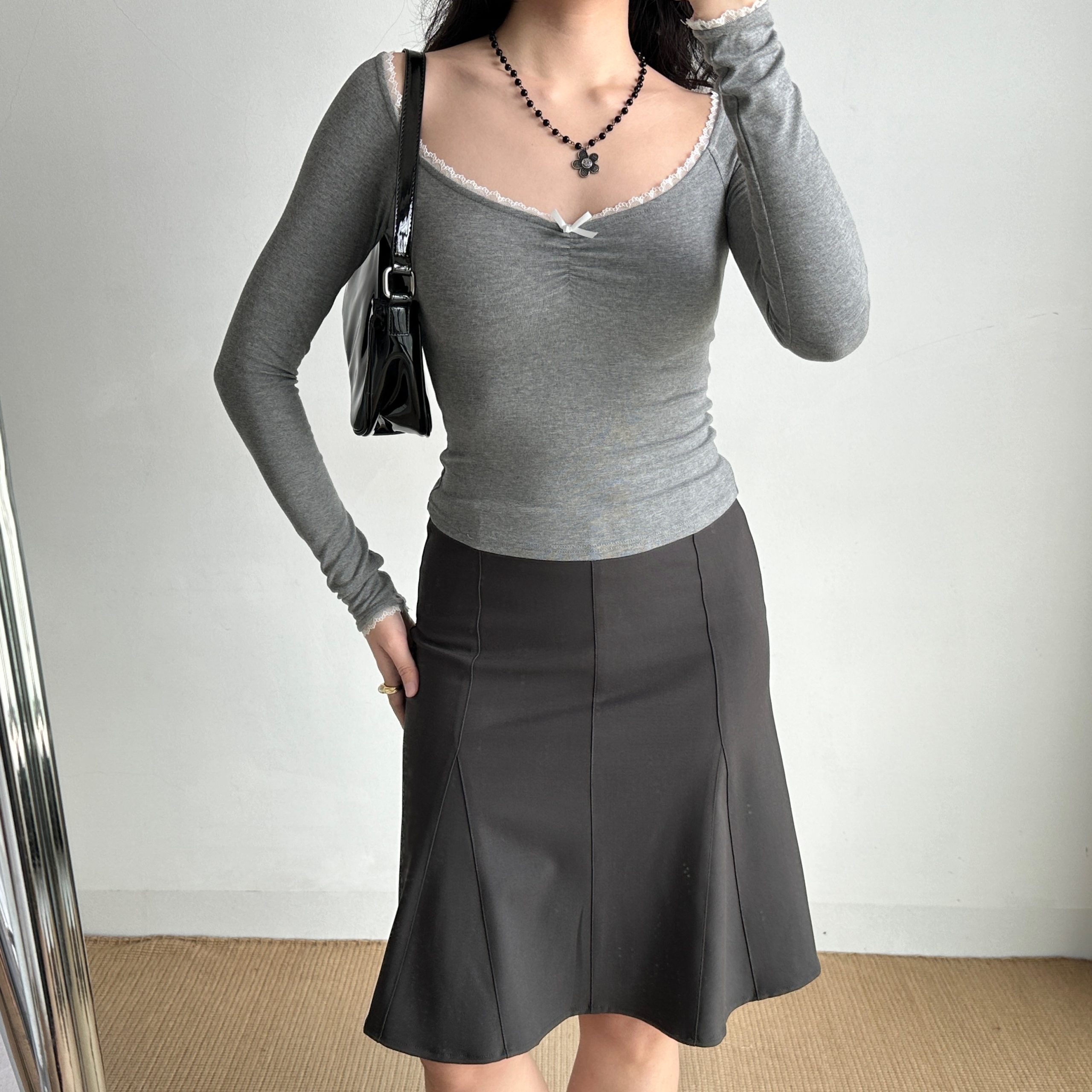 Ballet-Inspired Long Sleeve T-Shirt for Women with Lace Edges and Bow Detail - Chic Slim Fit Top for Spicy Y2K Style Ballet-Inspired Long Sleeve T-Shirt for Women with Lace Edges and Bow Detail - Chic Slim Fit Top for Spicy Y2K Style