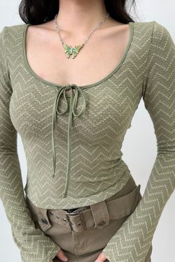 Ballet Style Bow U-Neck Long Sleeve T-Shirt for Women - Slim Fit Short Top, Perfect for Y2K and Casual Chic Looks