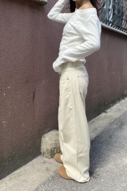 Beige Low-Waist Loose Slimming Straight Leg Pants for Petite Women - Spring 2025 Fashion Trend