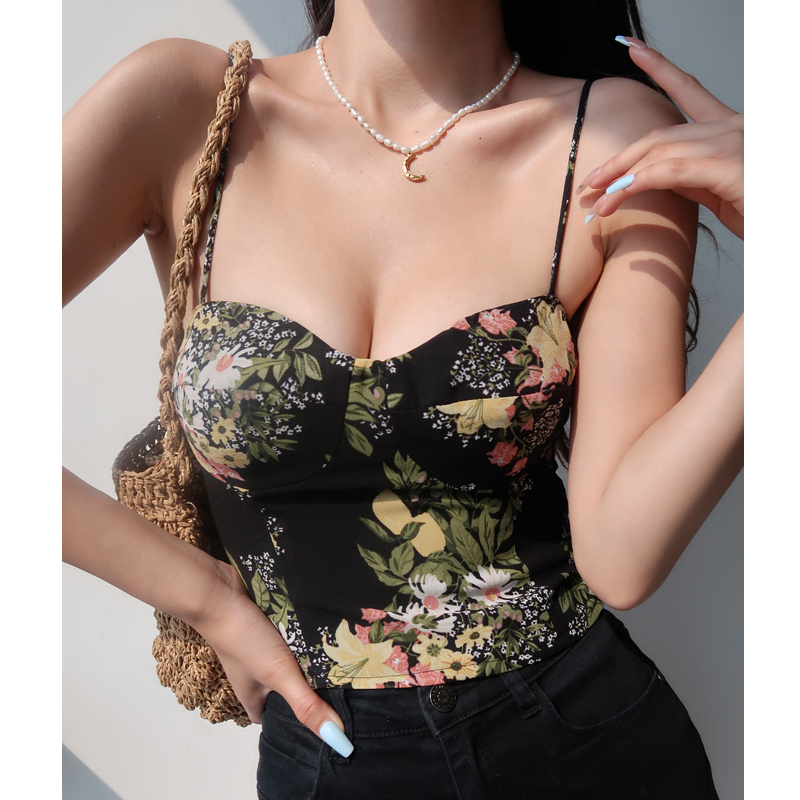 Black Floral V-Neck Camisole for Women - Slim Fit, Pleated Back, Flattering Design, Fresh Girl Style, Perfect for Y2K and European Fashion Black Floral V-Neck Camisole for Women - Slim Fit, Pleated Back, Flattering Design, Fresh Girl Style, Perfect for Y2K and European Fashion
