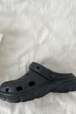 Black Thick-Soled Closed-Toe Hole Shoes for Women - 2025 Summer Outdoor Slippers, Beach Style, Cool Casual Footwear