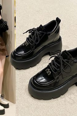 Black Thick-Soled Platform Loafers for Women - 2024 Vintage British College Style Low-Height Height-Increasing Flats