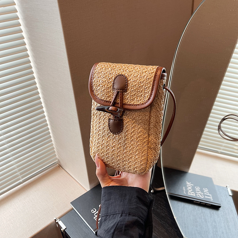 Bohemian Woven Straw Beach Bag for Women, 2025 Vacation Crossbody Shoulder Tote for Seaside Style Bohemian Woven Straw Beach Bag for Women, 2025 Vacation Crossbody Shoulder Tote for Seaside Style