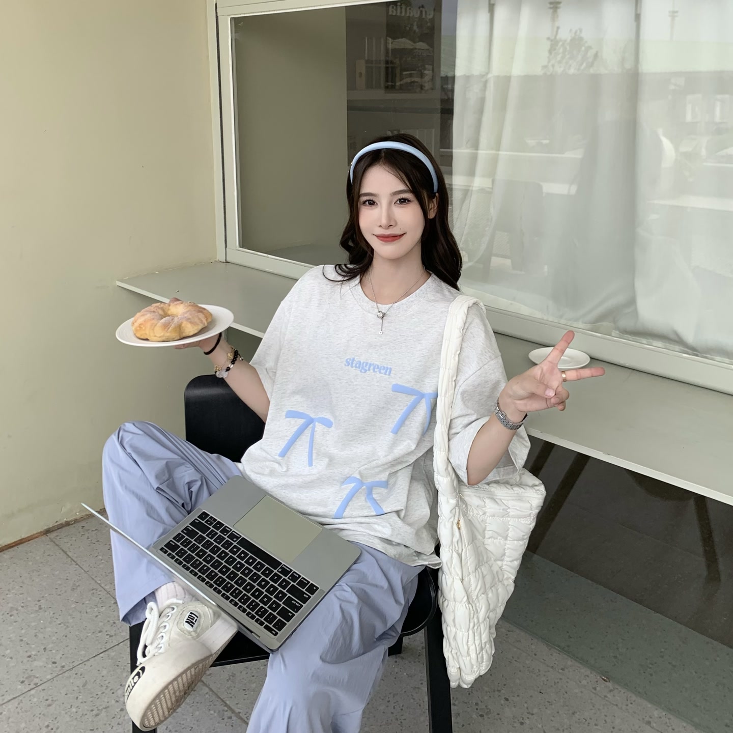 Bow Round Neck Short Sleeve T-shirt for Women - Summer Loose Versatile Sweet Top - 90s Style Sisters Design Bow Round Neck Short Sleeve T-shirt for Women - Summer Loose Versatile Sweet Top - 90s Style Sisters Design