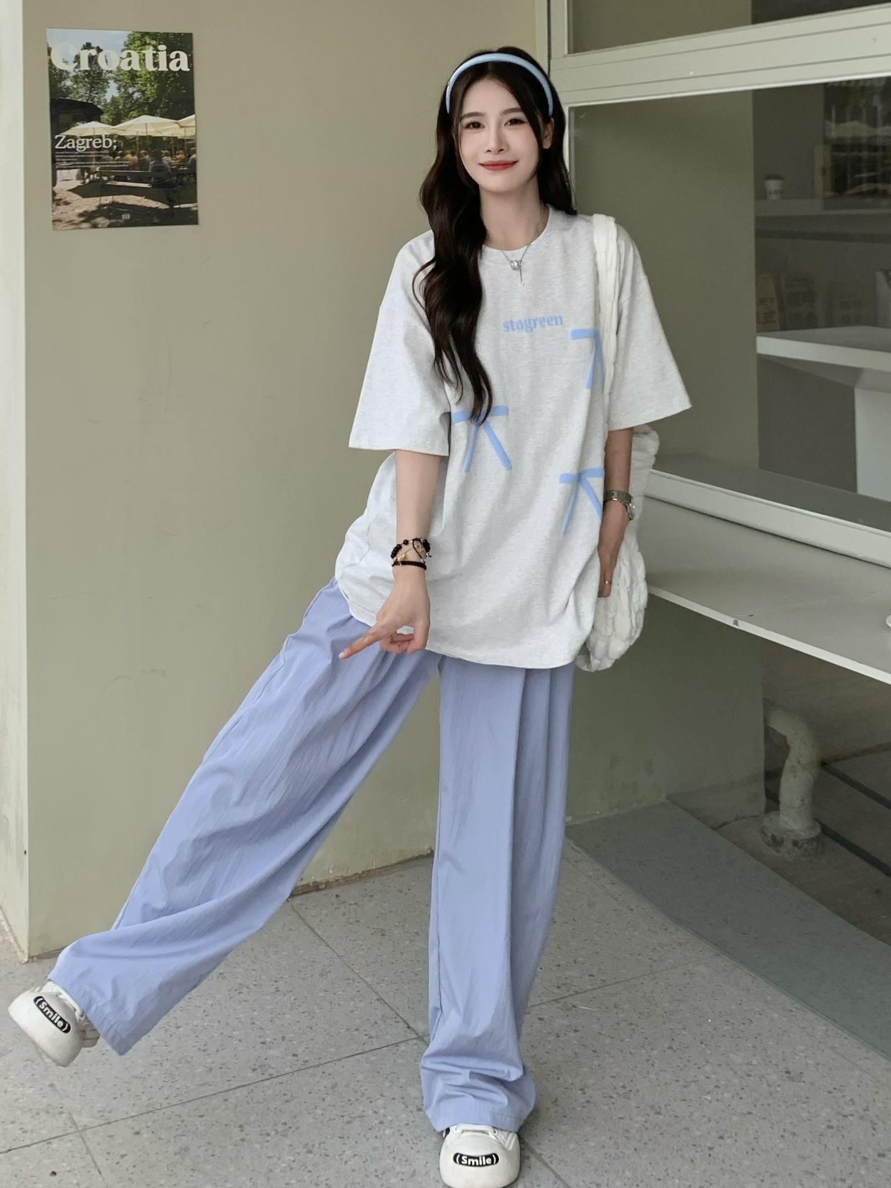 Bow Round Neck Short Sleeve T-shirt for Women - Summer Loose Versatile Sweet Top - 90s Style Sisters Design Bow Round Neck Short Sleeve T-shirt for Women - Summer Loose Versatile Sweet Top - 90s Style Sisters Design