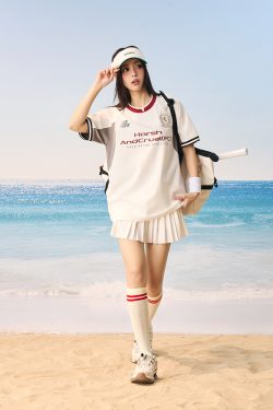 Breathable Cool Feeling Football Wind T-Shirt - Short Sleeve Couple Tee in Sorona Fabric, Perfect for Casual 90s Style Outfits