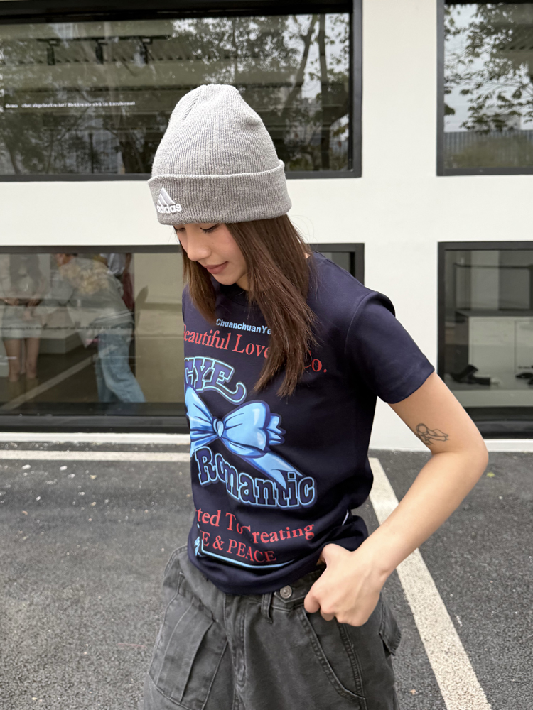 Butterfly Knot Print Short Sleeve T-Shirt for Women - American Style, Loose Fit, Casual Round Neck Top, 90s Inspired Fashion Butterfly Knot Print Short Sleeve T-Shirt for Women - American Style, Loose Fit, Casual Round Neck Top, 90s Inspired Fashion