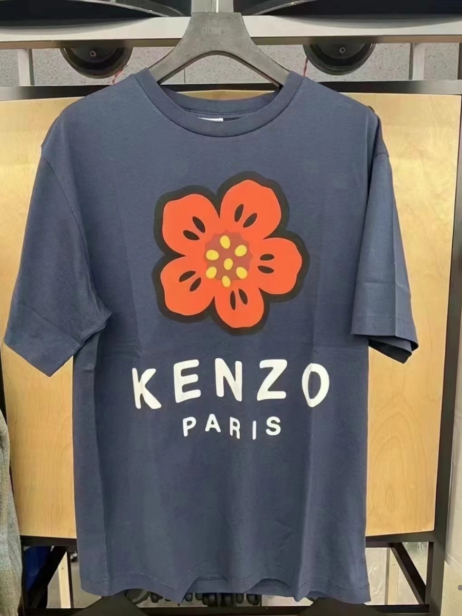 Camellia Print Loose Casual Short-Sleeve T-Shirt for Women - American Street Fashion, Perfect for 90s Y2K Style Couples Camellia Print Loose Casual Short-Sleeve T-Shirt for Women - American Street Fashion, Perfect for 90s Y2K Style Couples