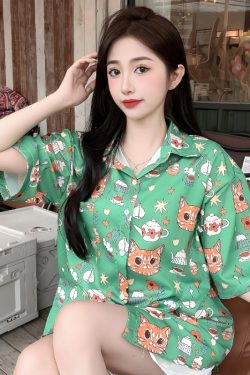 Cartoon Printed Short Sleeve Shirt for Girls - 2025 Summer Beach Top in Loose Hong Kong Style