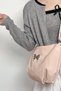 Casual Pink Crossbody Shoulder Bag for Women - Large Capacity Commuting Bag in Trendy Girl-Style Design