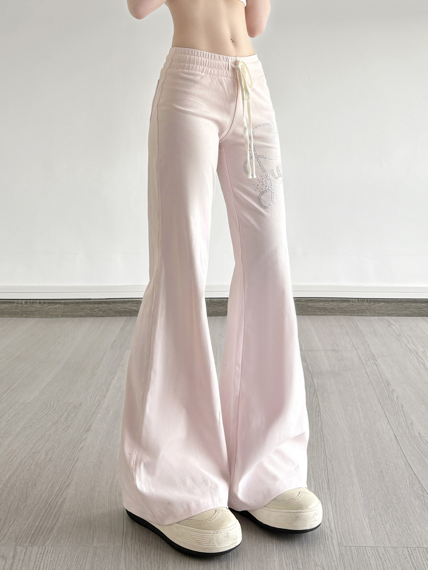 Casual Rhinestone Elastic Waist Drawstring Pants for Women - Versatile Low Waist Slightly Flared Slim Long Trousers, Y2K Style Casual Rhinestone Elastic Waist Drawstring Pants for Women - Versatile Low Waist Slightly Flared Slim Long Trousers, Y2K Style