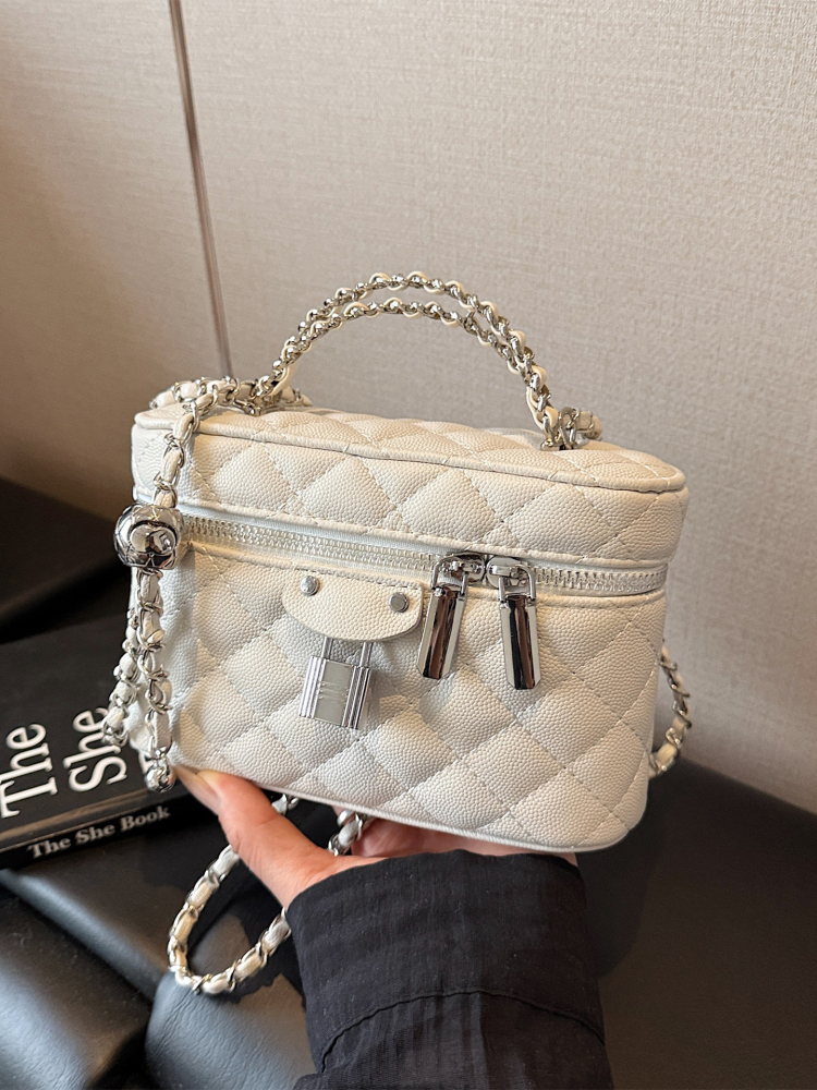 Chanel-Style Women's Diamond Quilted Chain Crossbody Shoulder Bag - 2025 Trendy High-End Fashion Handbag Chanel-Style Women's Diamond Quilted Chain Crossbody Shoulder Bag - 2025 Trendy High-End Fashion Handbag