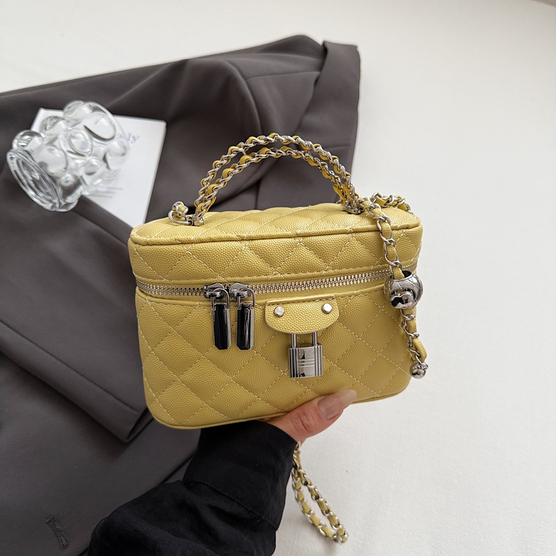 Chanel-Style Women's Diamond Quilted Chain Crossbody Shoulder Bag - 2025 Trendy High-End Fashion Handbag Chanel-Style Women's Diamond Quilted Chain Crossbody Shoulder Bag - 2025 Trendy High-End Fashion Handbag