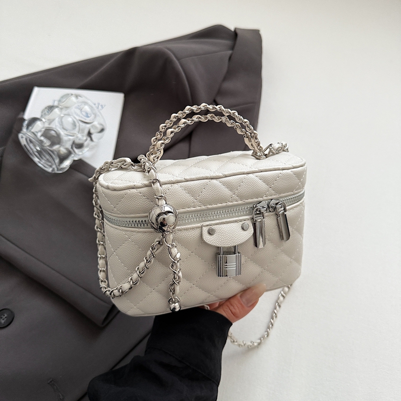 Chanel-Style Women's Diamond Quilted Chain Crossbody Shoulder Bag - 2025 Trendy High-End Fashion Handbag Chanel-Style Women's Diamond Quilted Chain Crossbody Shoulder Bag - 2025 Trendy High-End Fashion Handbag