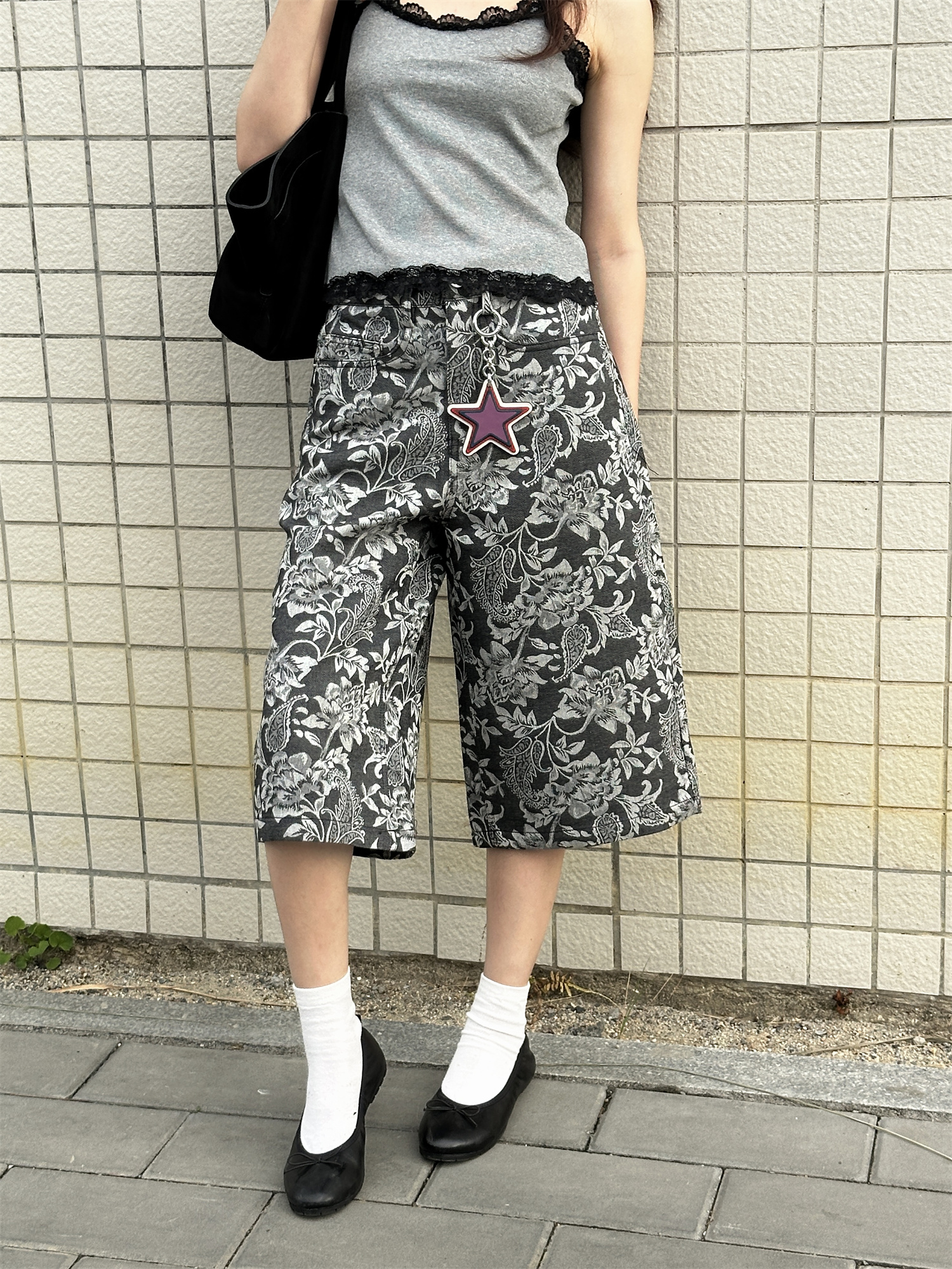 Chic Jacquard Cashew Flower Retro Straight-Leg Cargo Pants for Women - 2025 Niche Style, Slimming Fit, Trendy Y2K Fashion Chic Jacquard Cashew Flower Retro Straight-Leg Cargo Pants for Women - 2025 Niche Style, Slimming Fit, Trendy Y2K Fashion