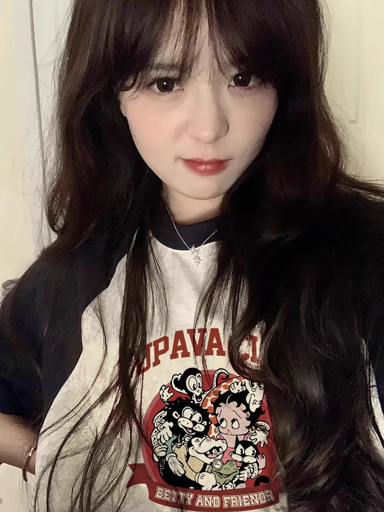 Chic Pure Cotton Hong Kong Style Cartoon Raglan Short Sleeve T-Shirt for Women Plus Size - American Retro Loose Fit Top Chic Pure Cotton Hong Kong Style Cartoon Raglan Short Sleeve T-Shirt for Women Plus Size - American Retro Loose Fit Top