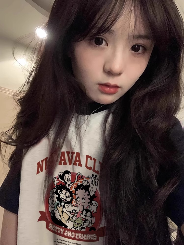 Chic Pure Cotton Hong Kong Style Cartoon Raglan Short Sleeve T-Shirt for Women Plus Size - American Retro Loose Fit Top Chic Pure Cotton Hong Kong Style Cartoon Raglan Short Sleeve T-Shirt for Women Plus Size - American Retro Loose Fit Top