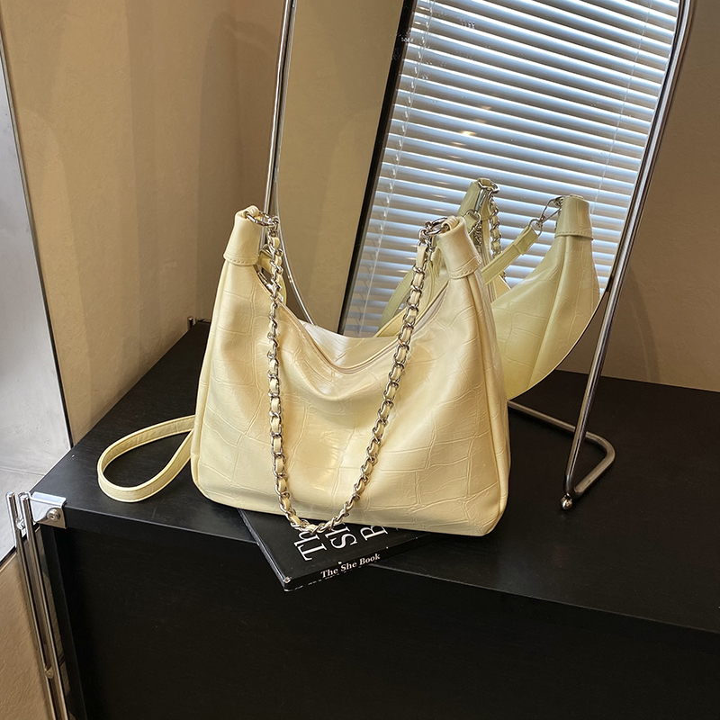 Chic Textured Chain Handbag for Women - Versatile Crossbody Dumpling Bag for Work & Commuting, 2025 Summer Style Chic Textured Chain Handbag for Women - Versatile Crossbody Dumpling Bag for Work & Commuting, 2025 Summer Style