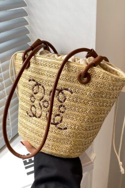 Chic Women's Summer 2025 Beach Straw Woven Shoulder Bucket Bag - Trendy Niche Fashion Accessory