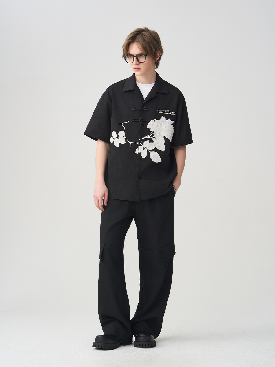 Chinese Style Buttoned Short-Sleeve Shirt with Patch Embroidery - Trendy Y2K Fashion for a Chic Look Chinese Style Buttoned Short-Sleeve Shirt with Patch Embroidery - Trendy Y2K Fashion for a Chic Look