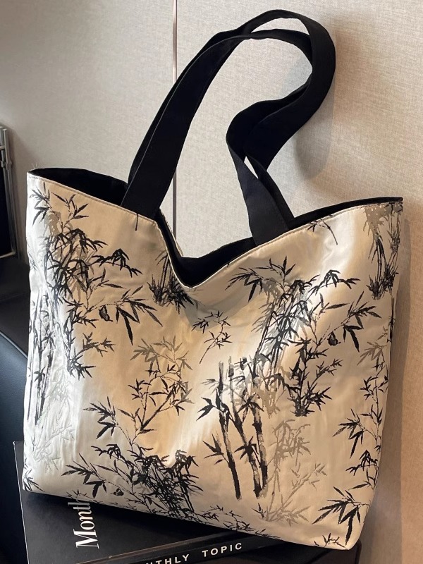 Chinese-Style Embroidered Canvas Tote Bag for Women - Large Capacity Shoulder Bag, Versatile for Class and Commuting Chinese-Style Embroidered Canvas Tote Bag for Women - Large Capacity Shoulder Bag, Versatile for Class and Commuting