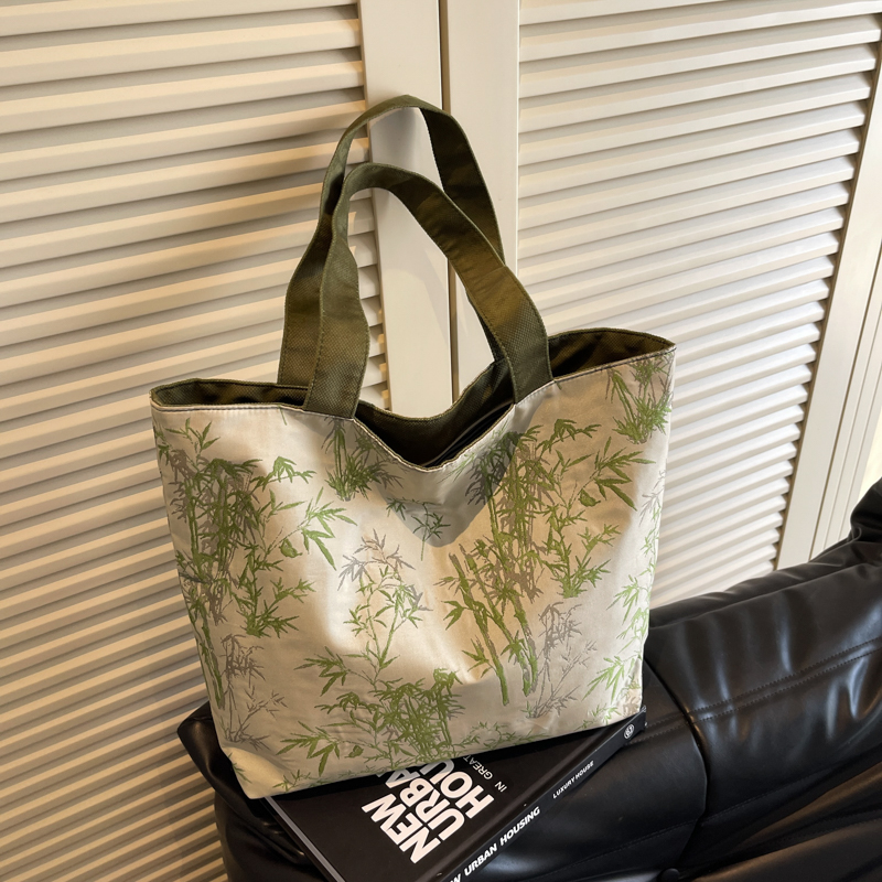 Chinese-Style Embroidered Canvas Tote Bag for Women - Large Capacity Shoulder Bag, Versatile for Class and Commuting Chinese-Style Embroidered Canvas Tote Bag for Women - Large Capacity Shoulder Bag, Versatile for Class and Commuting