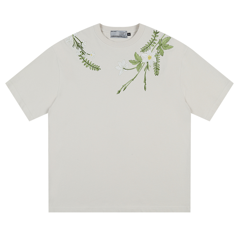 Chinese-Style Floral Circular Embroidery Short-Sleeve T-Shirt - Breathable Silhouette, Perfect for Y2K and Korean Style Fashion Chinese-Style Floral Circular Embroidery Short-Sleeve T-Shirt - Breathable Silhouette, Perfect for Y2K and Korean Style Fashion