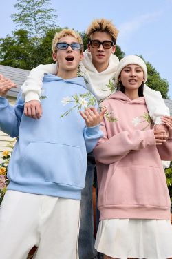 Chinese-Style Floral Wreath Embroidery Hoodie - Y2K Inspired Silhouette Sweatshirt for Trendy Urban Fashion