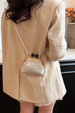 Chinese-Style Qipao Handbag for Women, Summer 2025 Embroidered Crossbody Phone Bag, Ancient Style Fashion Accessory