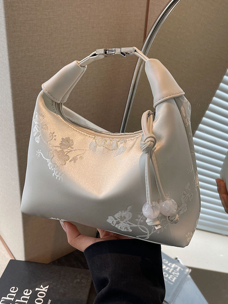Chinese-Style Women's Handheld Pea Bag, 2025 Summer Fashion Embroidered Crossbody Shoulder Bag, National Style High-End Design Chinese-Style Women's Handheld Pea Bag, 2025 Summer Fashion Embroidered Crossbody Shoulder Bag, National Style High-End Design