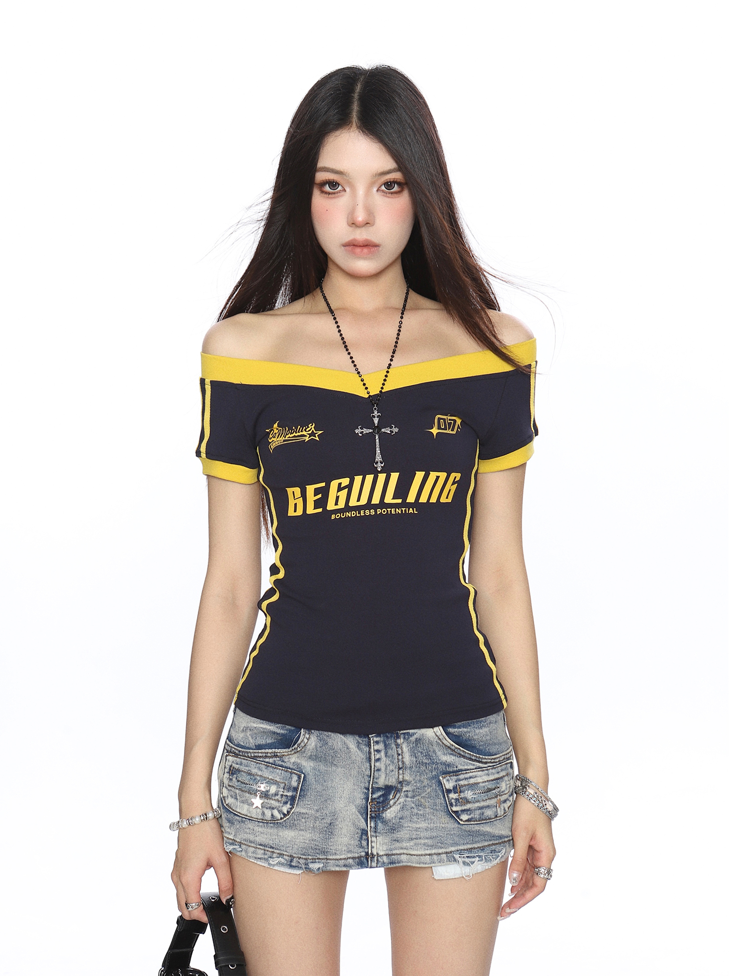 Color-Block Camouflage One-Shoulder T-Shirt for Women – Slim Fit Summer Top – Trendy American Style Spicy Girl Fashion Color-Block Camouflage One-Shoulder T-Shirt for Women – Slim Fit Summer Top – Trendy American Style Spicy Girl Fashion