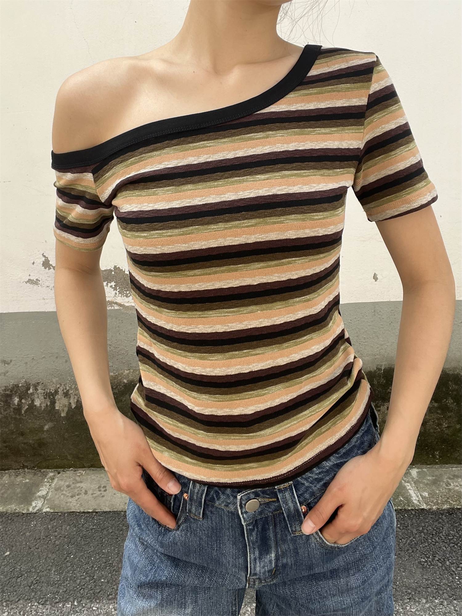 Color Block Striped Asymmetrical One-Shoulder Slim Fit Short Sleeve T-Shirt for Women - 2025 Trendy Casual Fashion Color Block Striped Asymmetrical One-Shoulder Slim Fit Short Sleeve T-Shirt for Women - 2025 Trendy Casual Fashion
