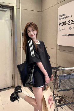 Color-Blocked Stripes Cotton Short Sleeve T-Shirt for Men and Women - Trendy Plus Size Loose Fit American Style Couple Outfit