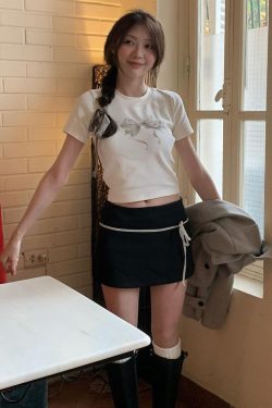 Color-Blocking Black Mini Skirt for Women - Low-Waist, Slim-Fit Korean Style Pencil Skirt, Minimalist Design